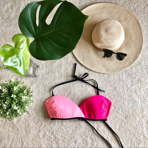 Express Other - EXPRESS Colorblock Bikini Top